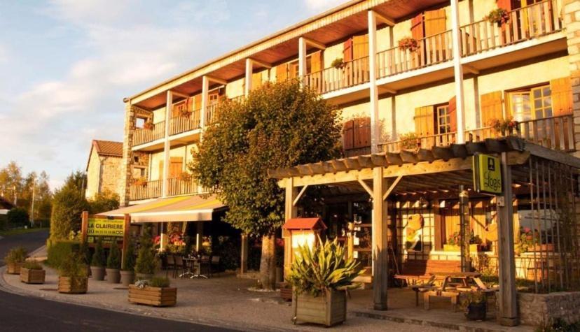 Hotel La Clairiere Chambon-sur-Dolore Exteriör bild
